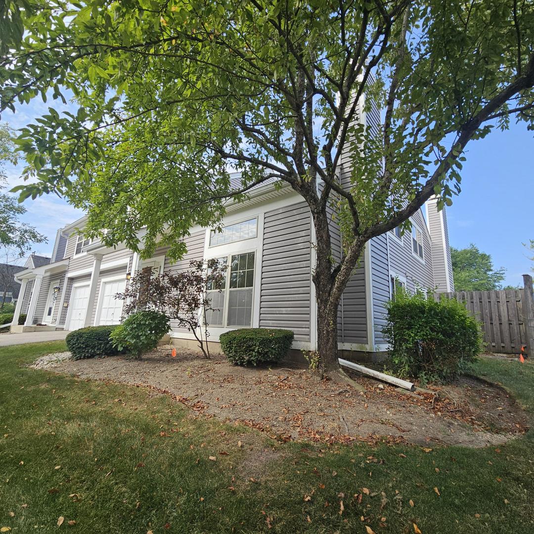 1368 N Knollwood Drive, Palatine, IL 60067