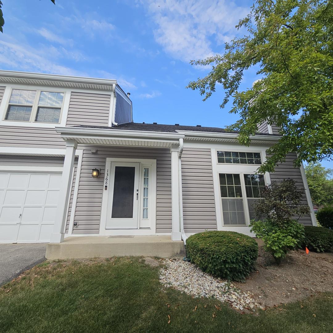 1368 N Knollwood Drive, Palatine, IL 60067
