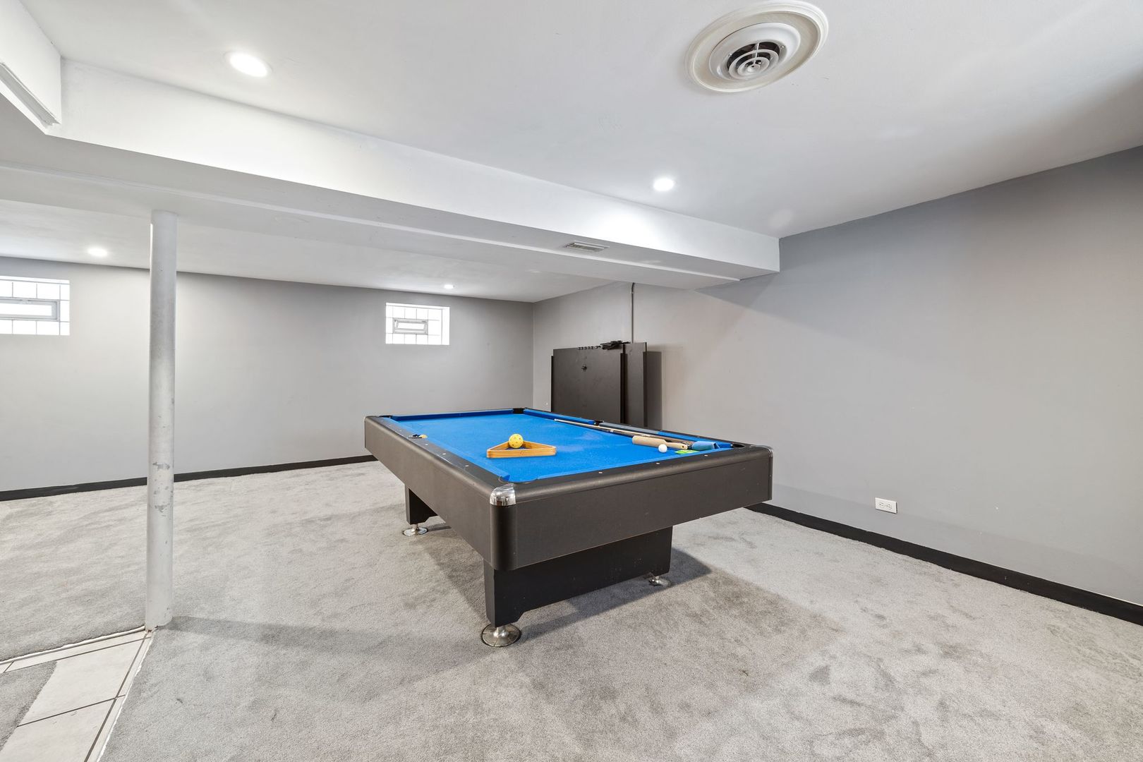 7004 W School Street, Chicago, IL 60634