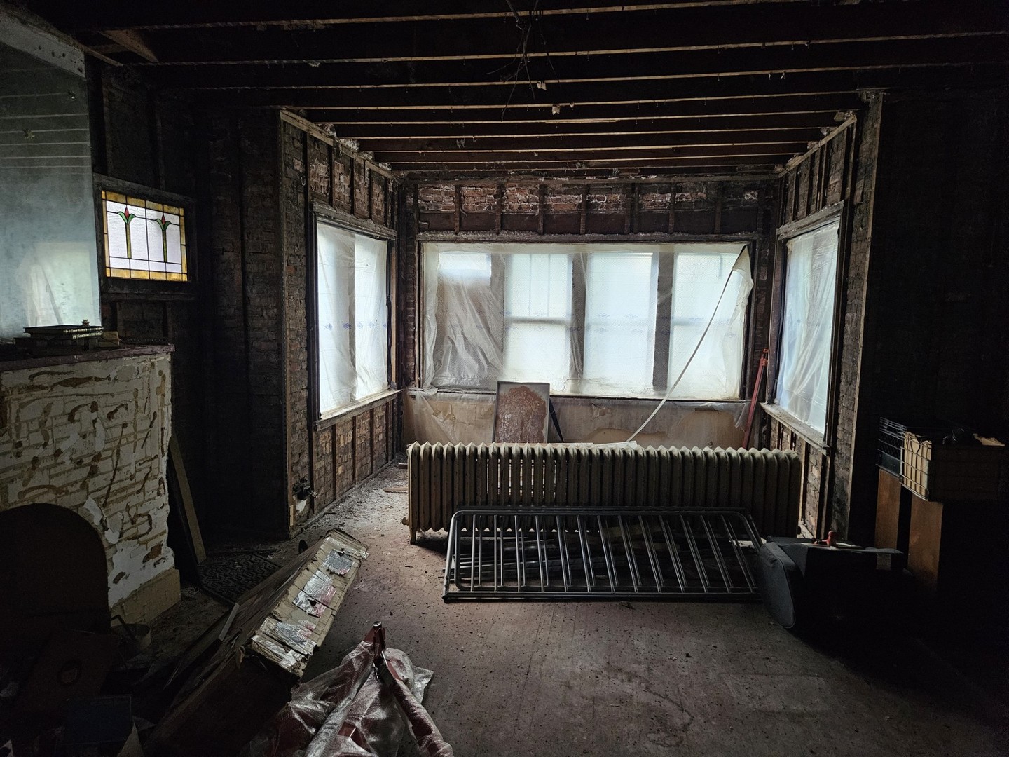 4915 N Troy Street, Chicago, IL 60625