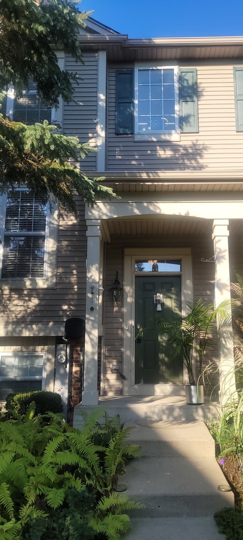 28794 W Pondview Drive, Lakemoor, IL 60051