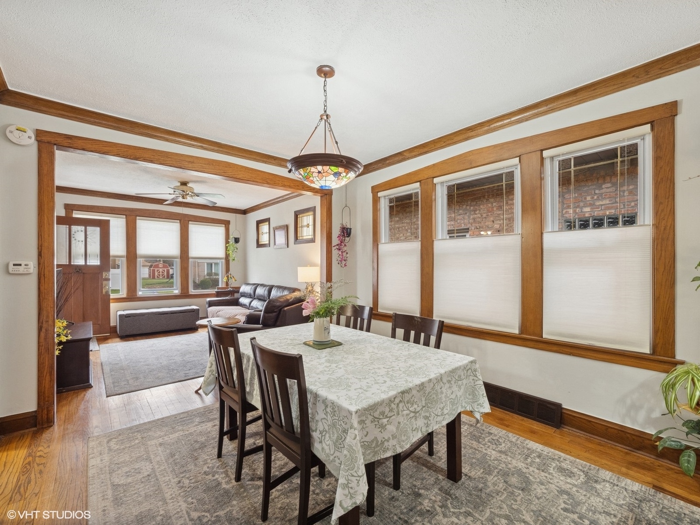 3328 Vernon Avenue, Brookfield, IL 60513