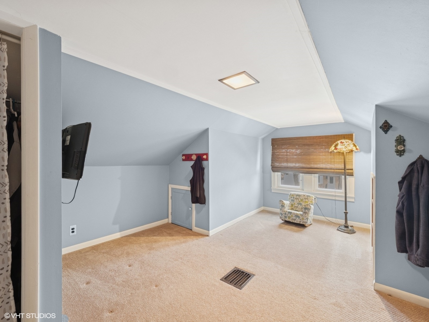 3328 Vernon Avenue, Brookfield, IL 60513