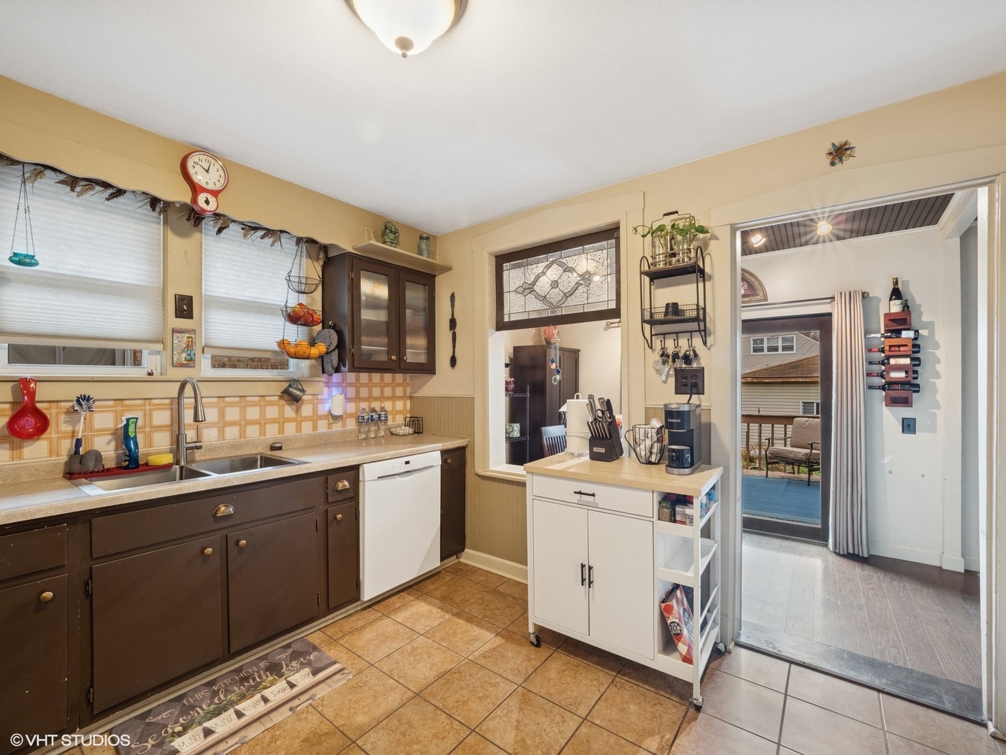 3328 Vernon Avenue, Brookfield, IL 60513