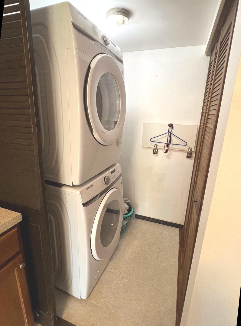 7749 W Harbor Court, Frankfort, IL 60423