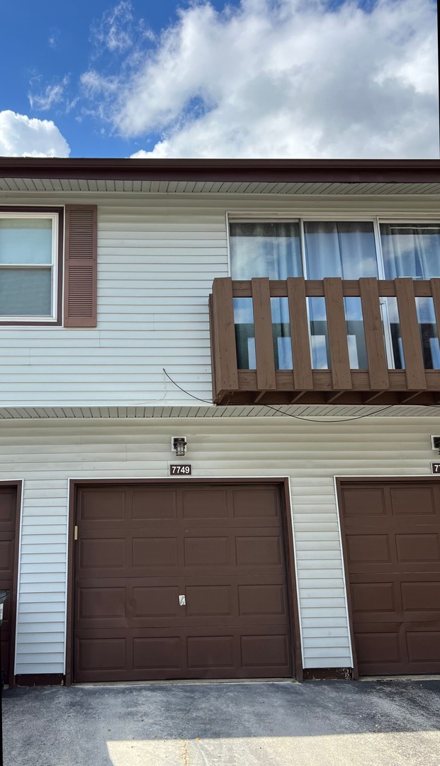 7749 W Harbor Court, Frankfort, IL 60423