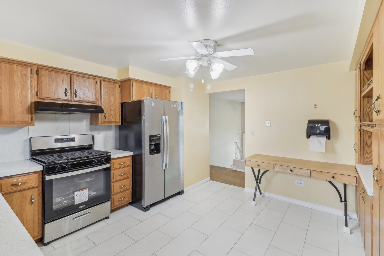712 Dante Court, Schaumburg, IL 60193