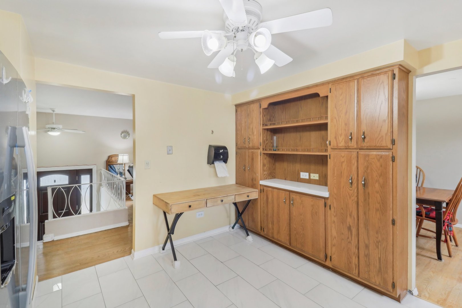 712 Dante Court, Schaumburg, IL 60193