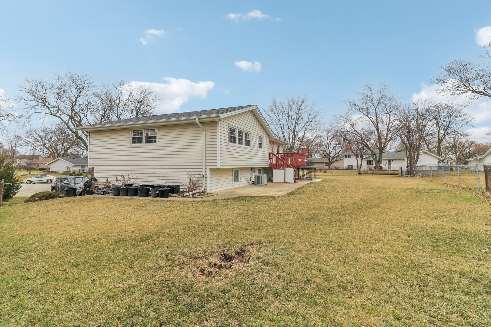 712 Dante Court, Schaumburg, IL 60193