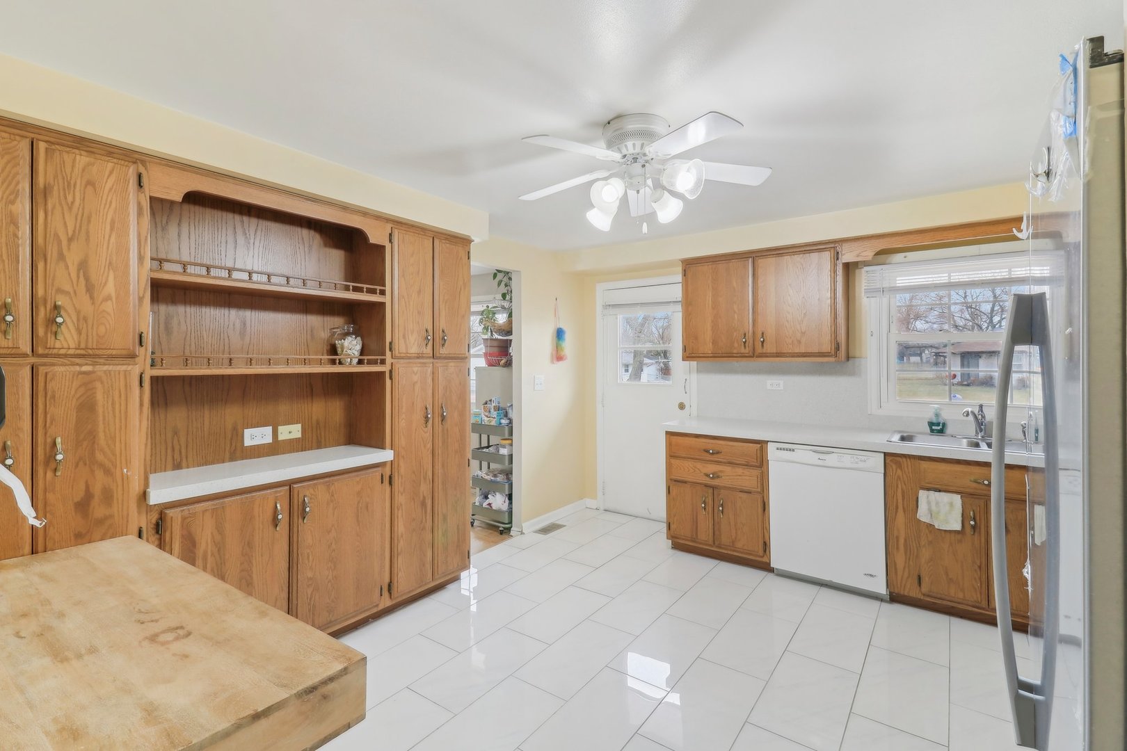 712 Dante Court, Schaumburg, IL 60193