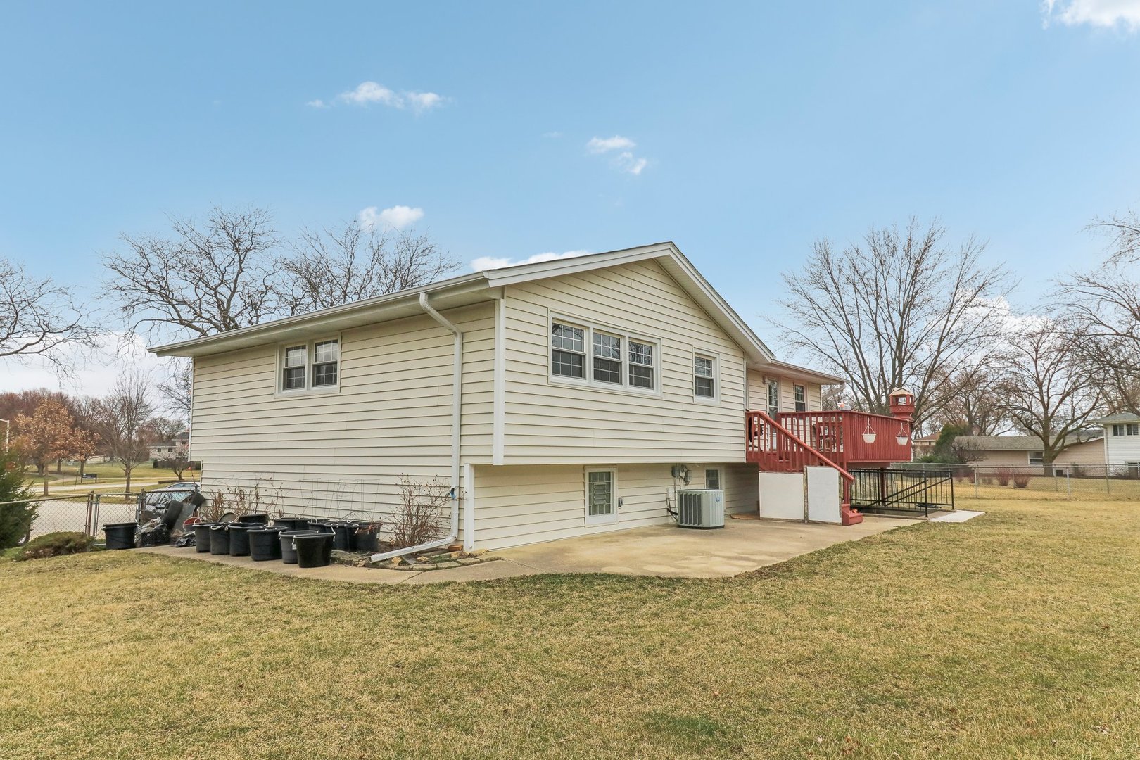 712 Dante Court, Schaumburg, IL 60193