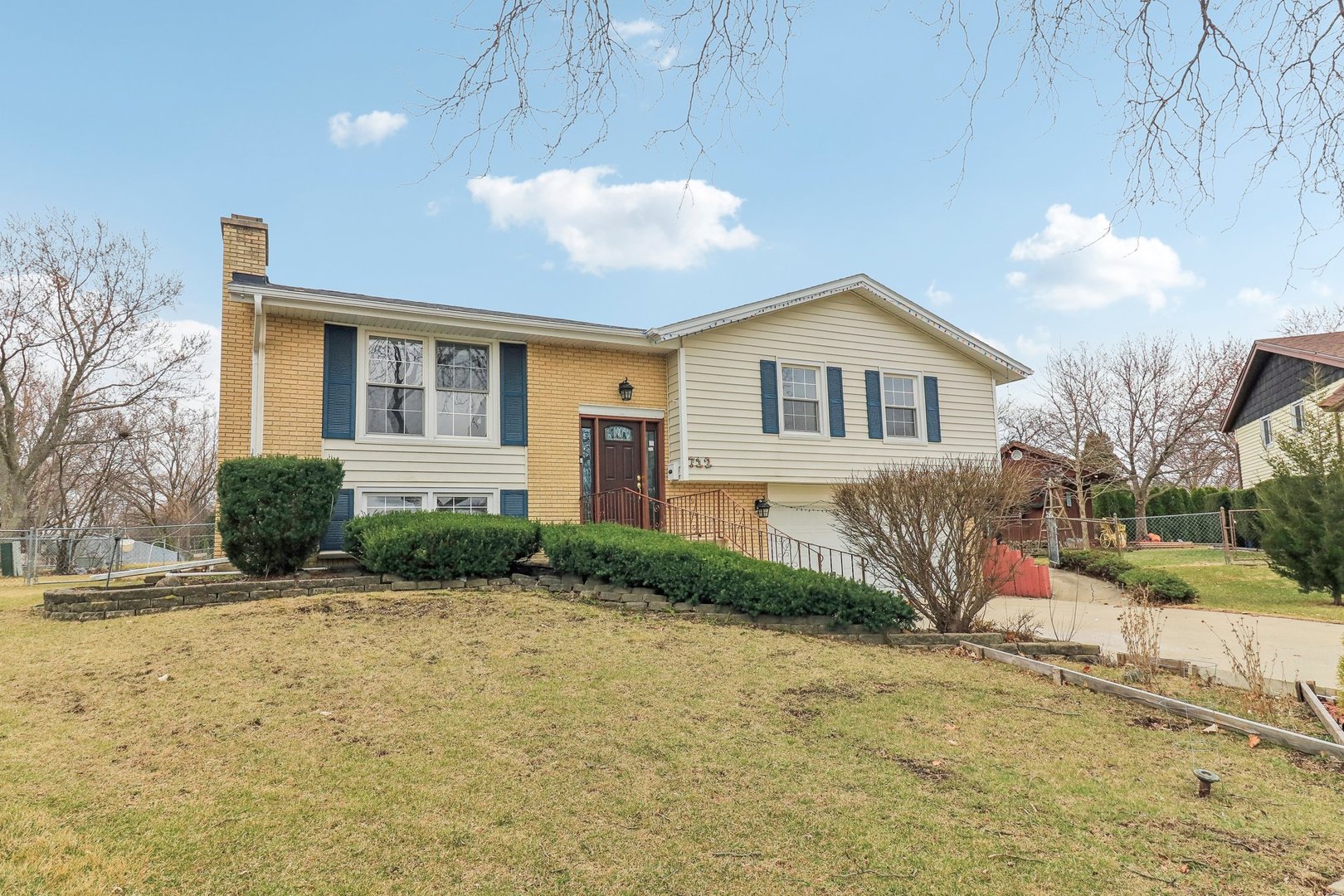 712 Dante Court, Schaumburg, IL 60193