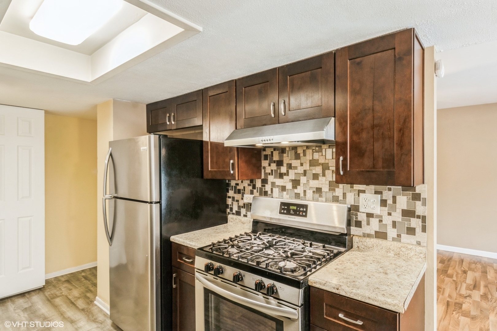 1423 Sacramento Drive #1423, Hanover Park, IL 60133