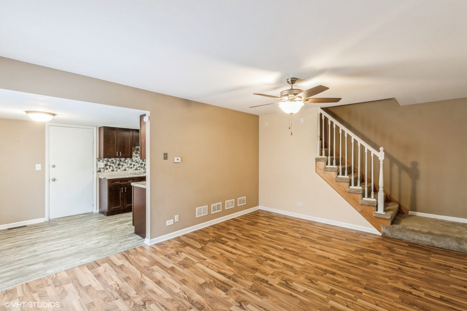 1423 Sacramento Drive #1423, Hanover Park, IL 60133