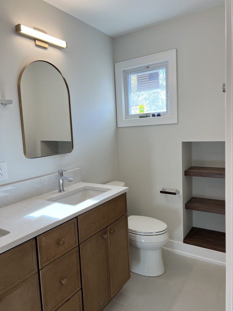 705 S Edgewood Avenue, Elmhurst, IL 60126