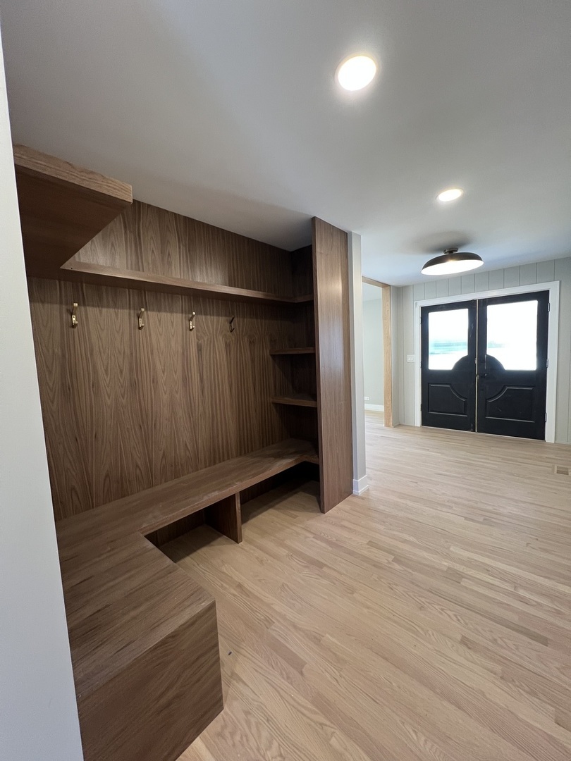 705 S Edgewood Avenue, Elmhurst, IL 60126