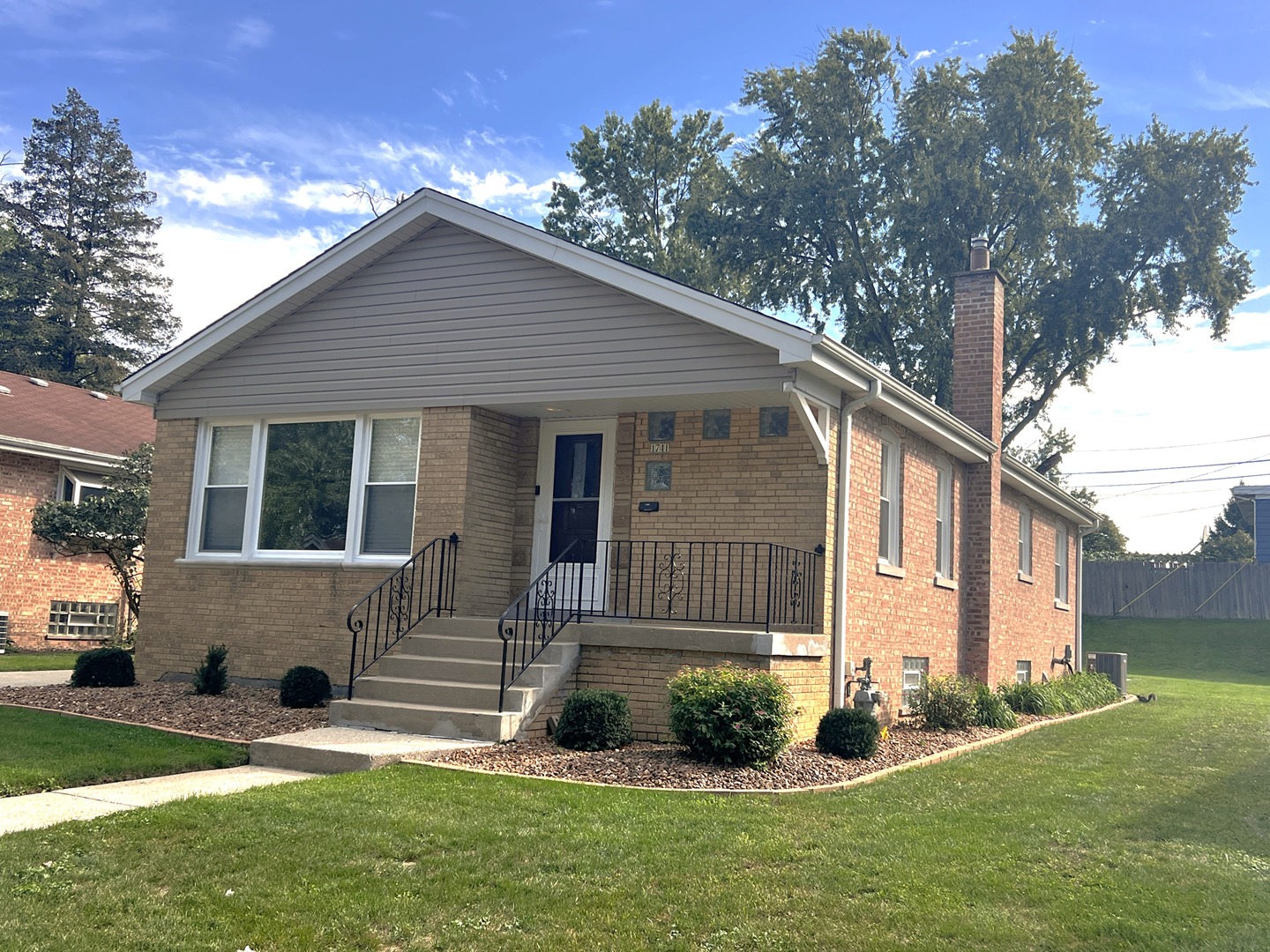 1741 Evergreen Road, Homewood, IL 60430