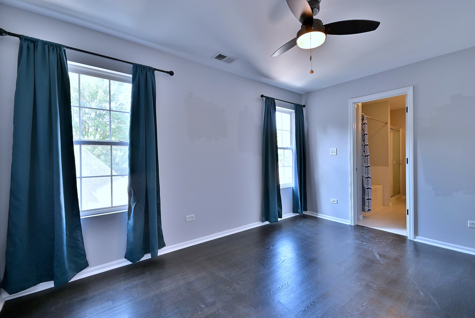 6669 Pine Lake Drive, Tinley Park, IL 60477