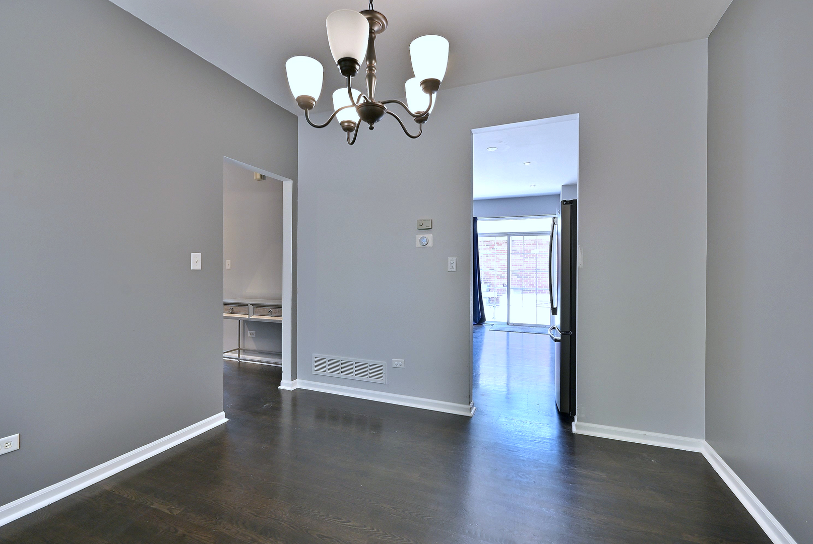 6669 Pine Lake Drive, Tinley Park, IL 60477