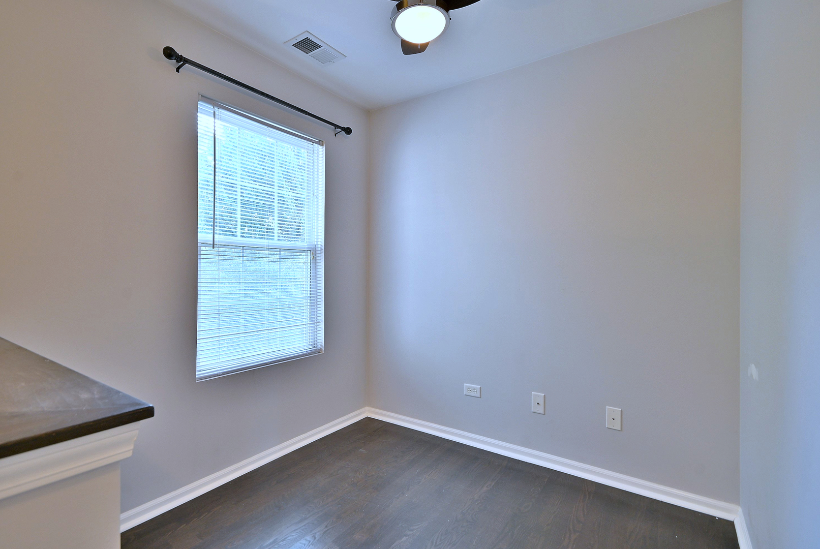 6669 Pine Lake Drive, Tinley Park, IL 60477