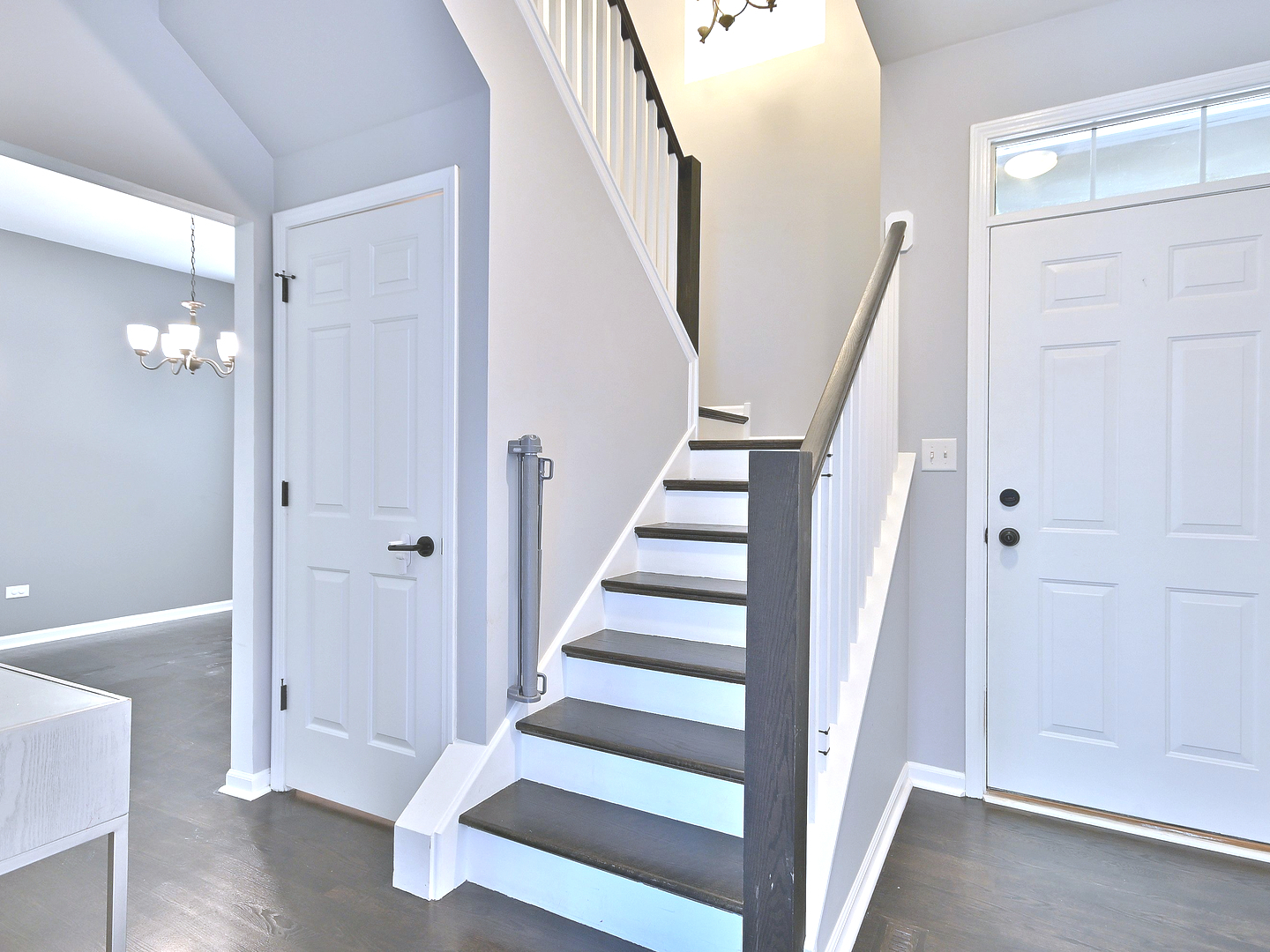 6669 Pine Lake Drive, Tinley Park, IL 60477