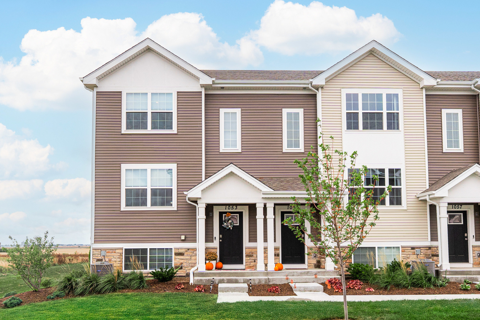 1053 Briar Glen Court, Hampshire, IL 60140