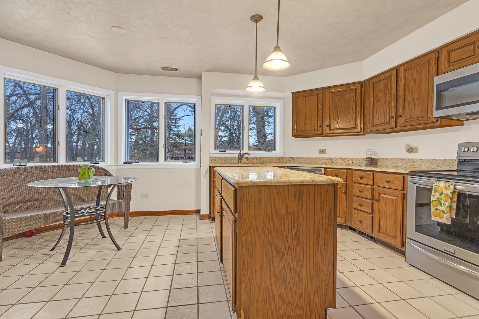 7734 W Foresthill Lane #2CR, Palos Heights, IL 60463