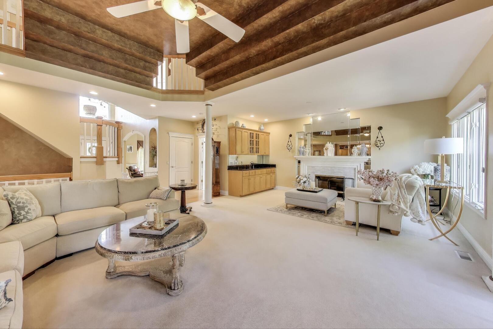 20812 N Swansway, Deer Park, IL 60010