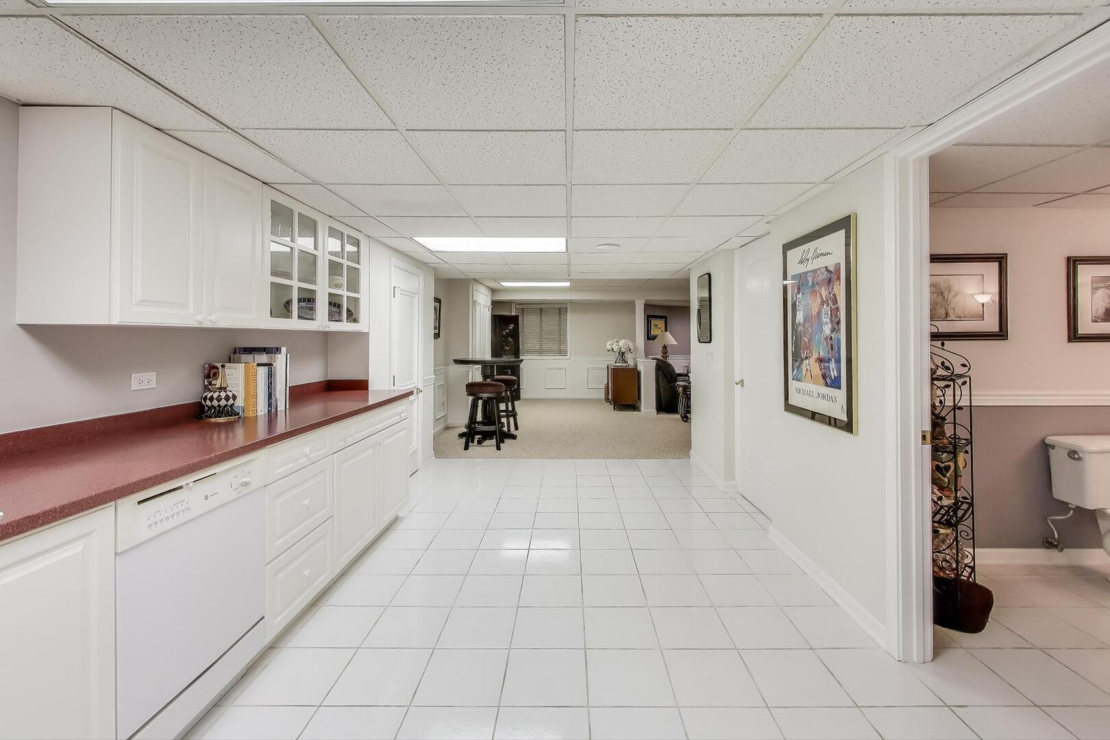 20812 N Swansway, Deer Park, IL 60010