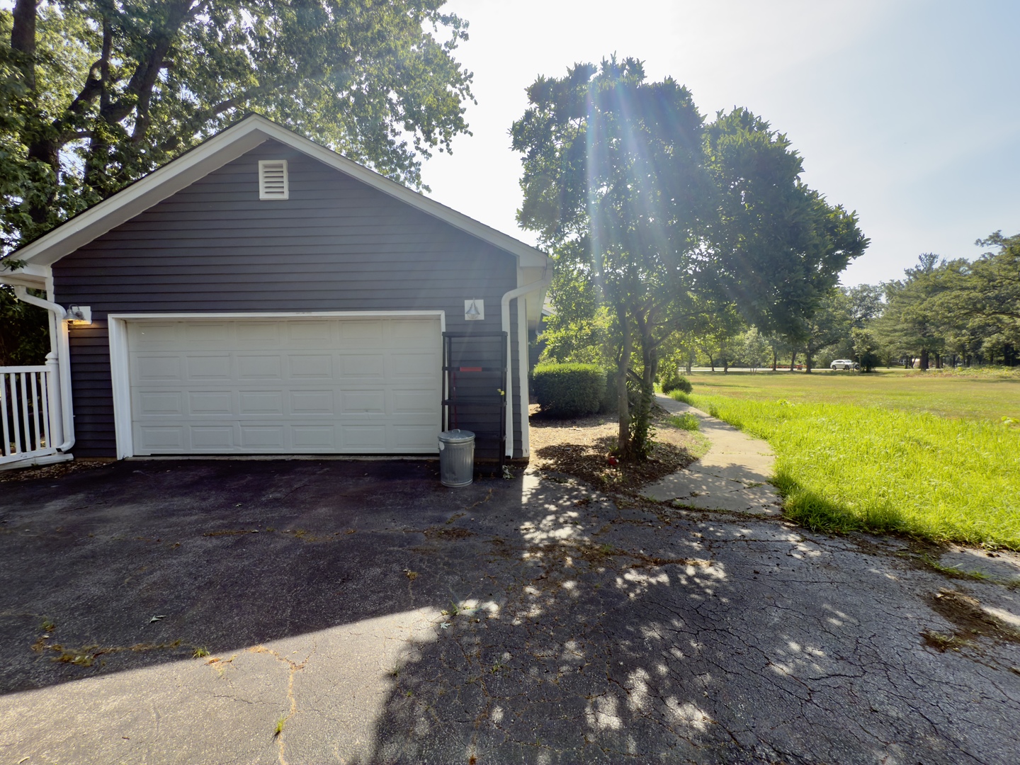 1848 E Marmion Place, Crete, IL 60417