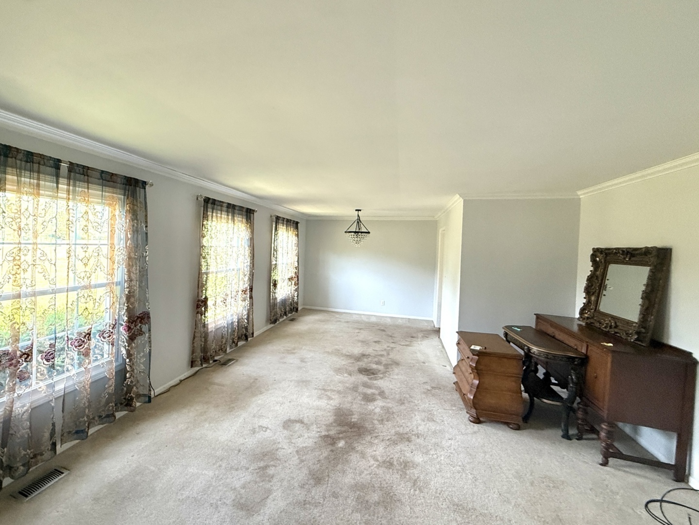 1848 E Marmion Place, Crete, IL 60417