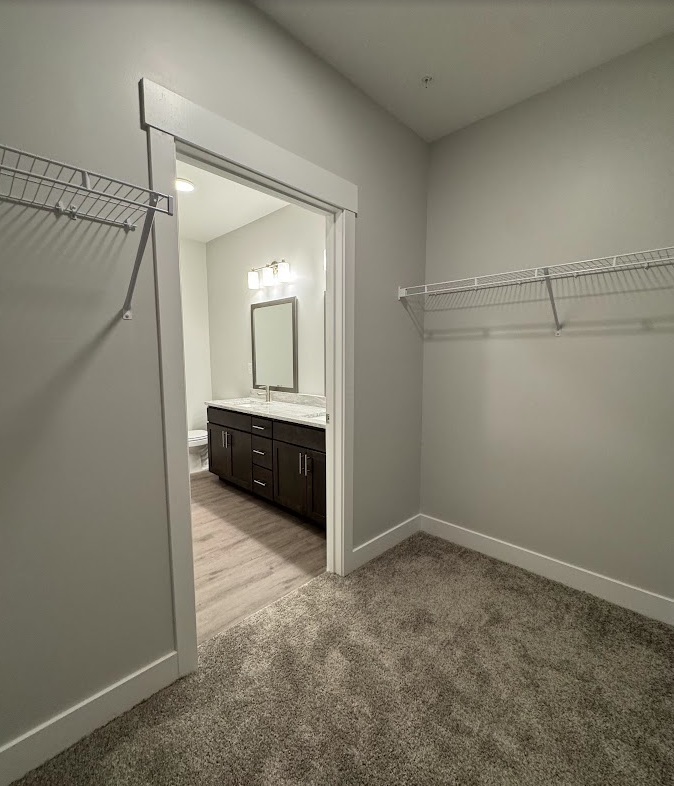 1420 W Diehl Road #337, Naperville, IL 60563
