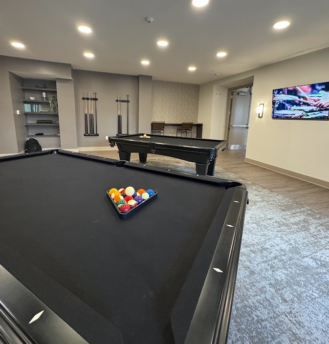 1420 W Diehl Road #337, Naperville, IL 60563