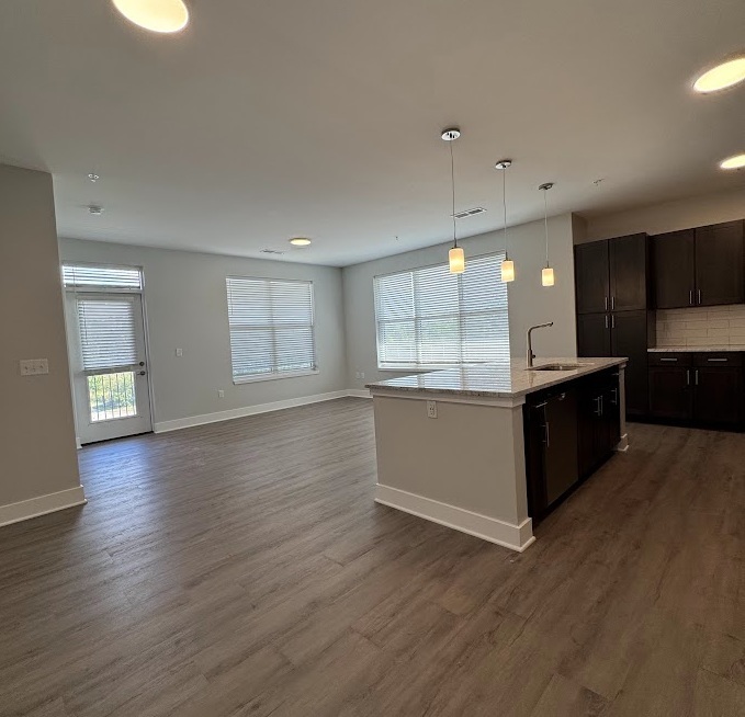 1420 W Diehl Road #337, Naperville, IL 60563