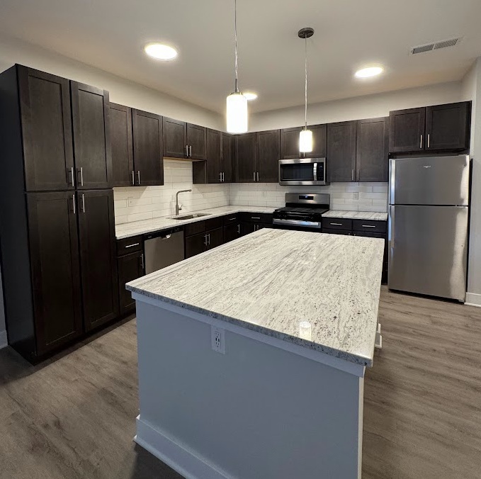 1420 W Diehl Road #340, Naperville, IL 60563