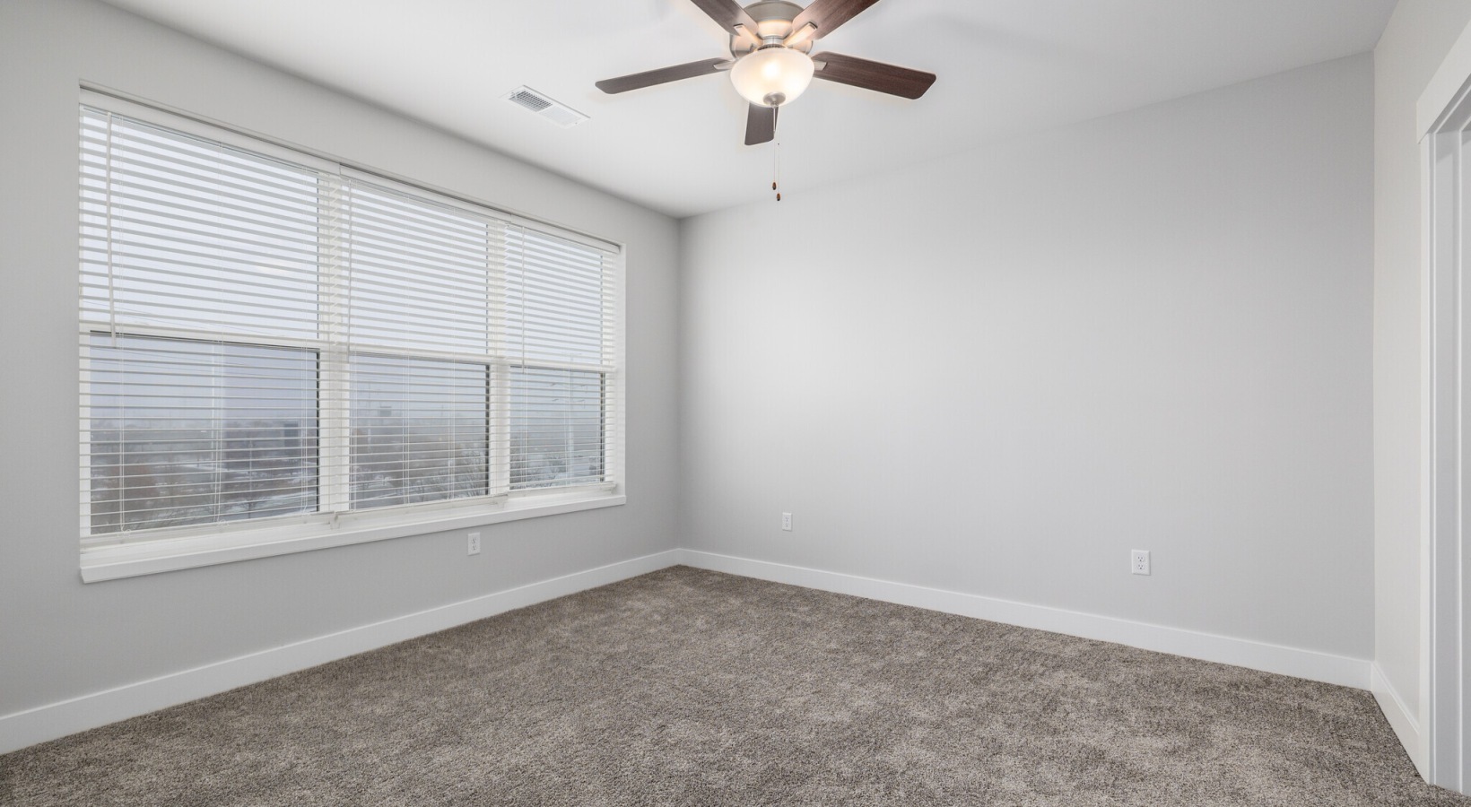 1420 W Diehl Road #345, Naperville, IL 60563