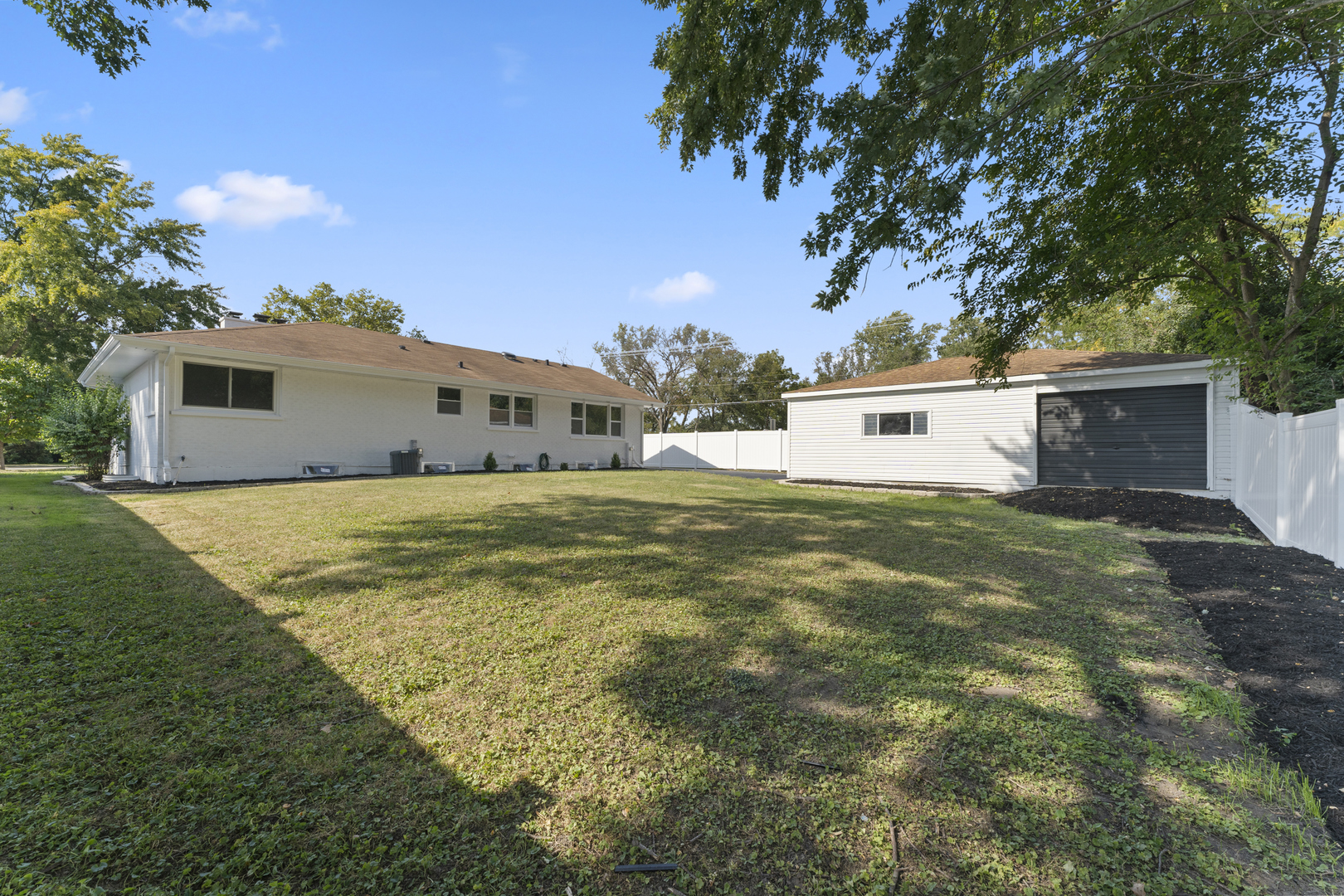 153 Grove Avenue, Glen Ellyn, IL 60137