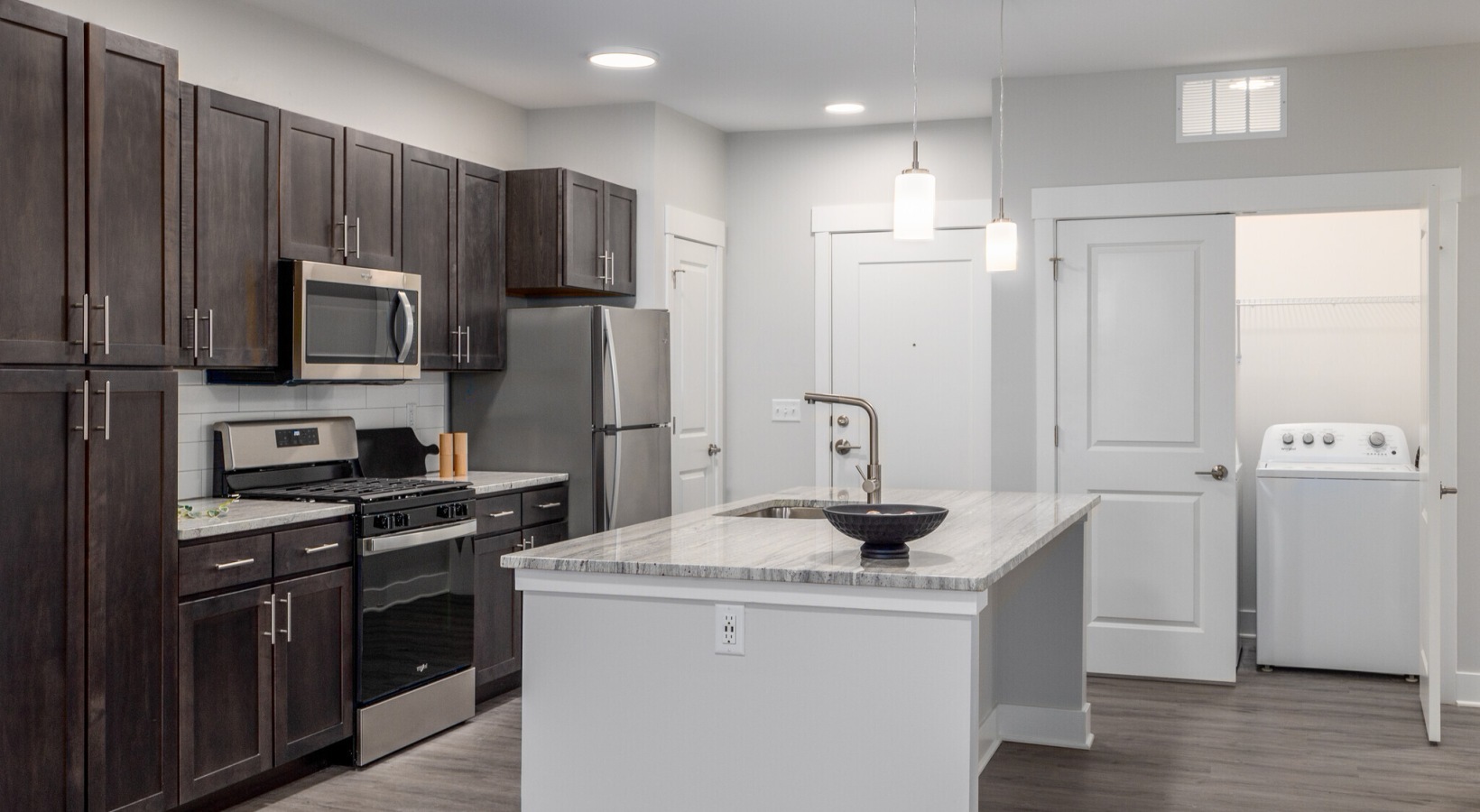 1420 W Diehl Road #234, Naperville, IL 60563