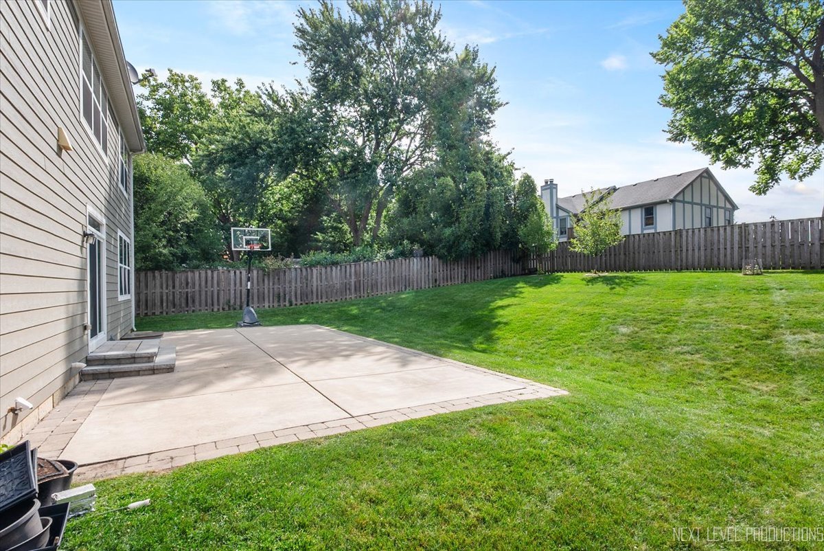 73 W Illinois Avenue, Palatine, IL 60067