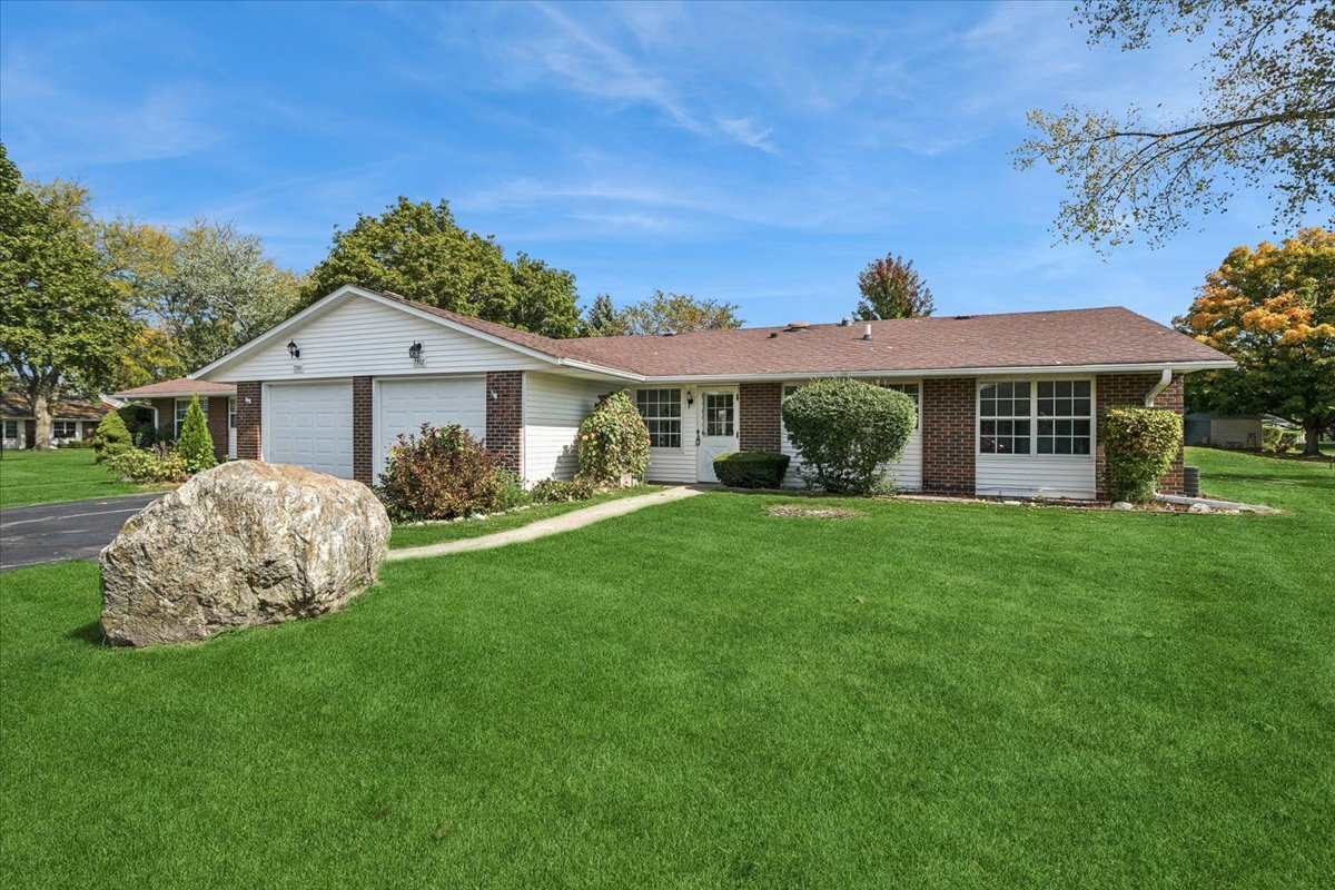 7302 Dunwood Court, Fox Lake, IL 60020