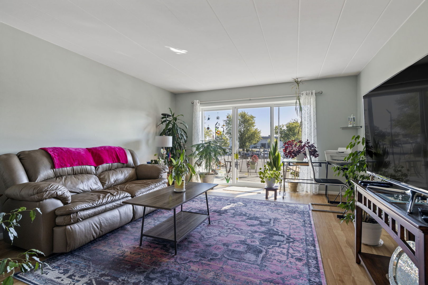 5540 Walnut Avenue #4A, Downers Grove, IL 60515