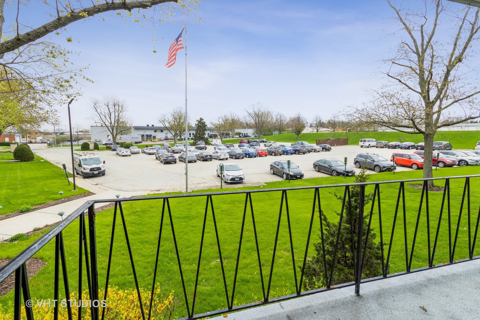 5540 Walnut Avenue #4A, Downers Grove, IL 60515