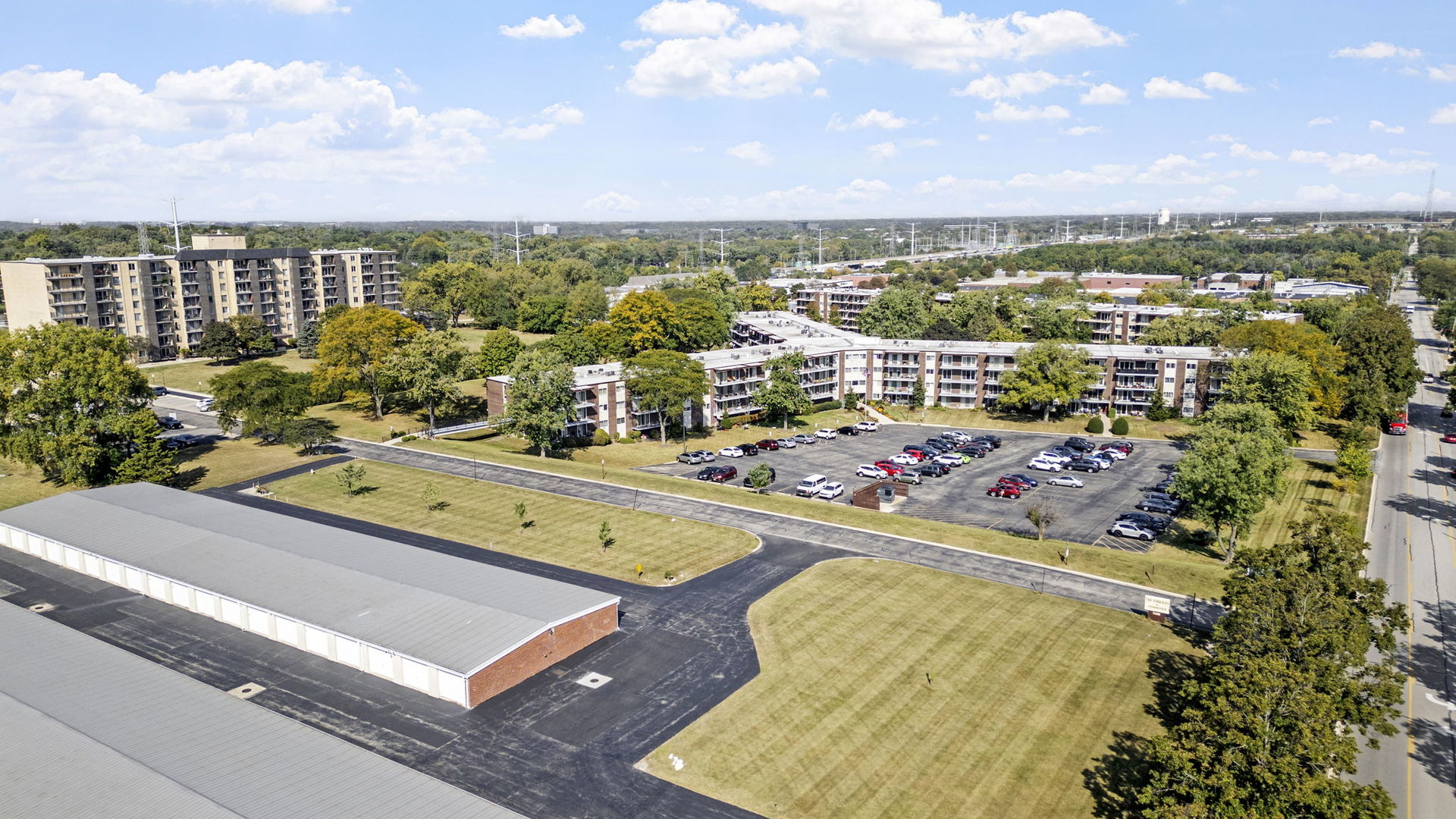 5540 Walnut Avenue #4A, Downers Grove, IL 60515