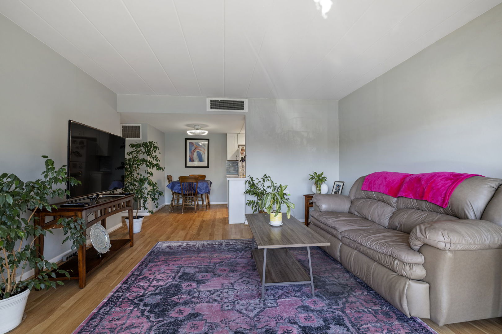 5540 Walnut Avenue #4A, Downers Grove, IL 60515