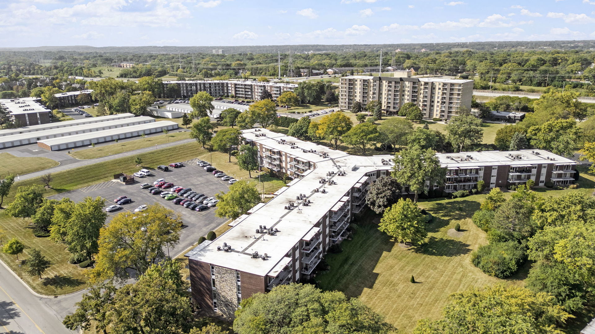 5540 Walnut Avenue #4A, Downers Grove, IL 60515