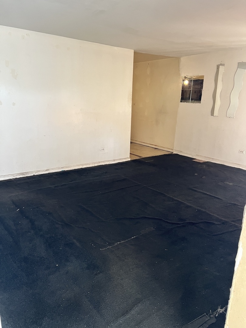 3214 W Lydia Avenue, Robbins, IL 60472