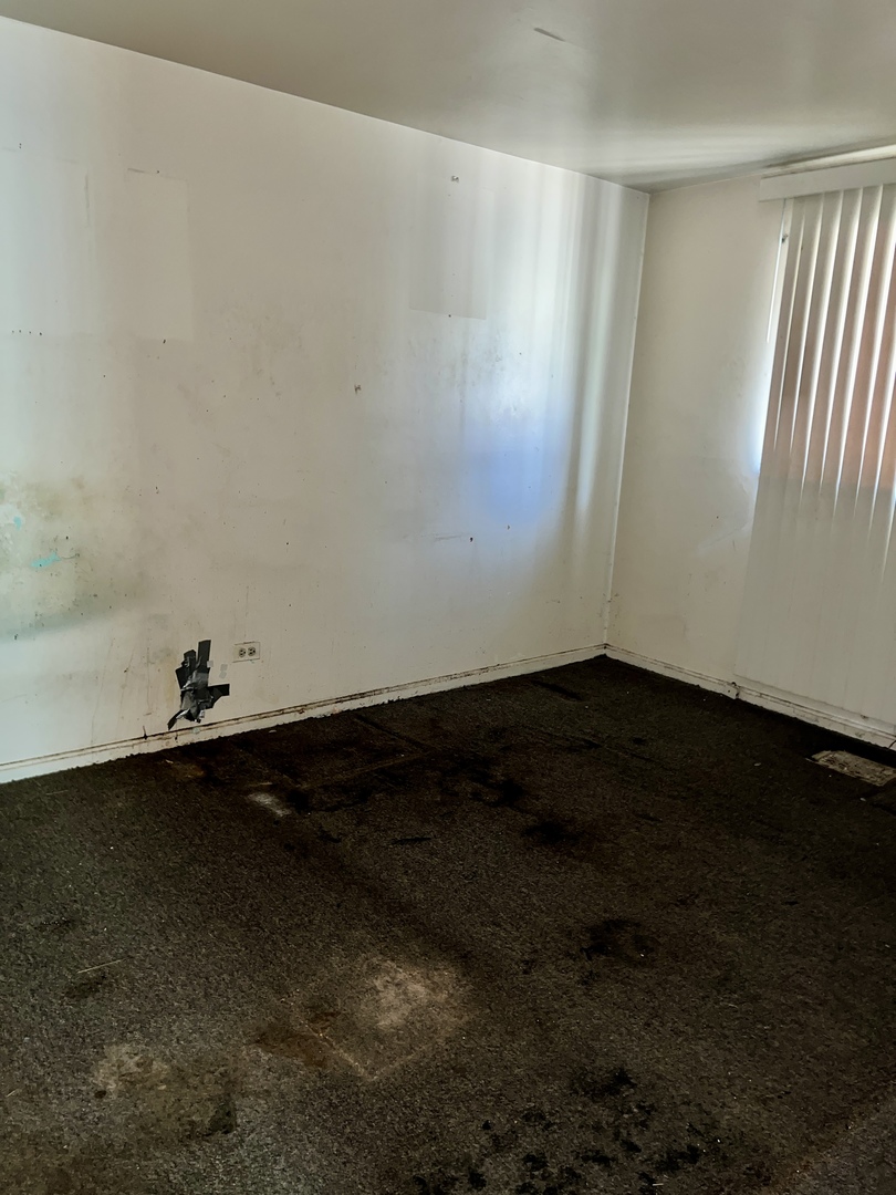 3214 W Lydia Avenue, Robbins, IL 60472