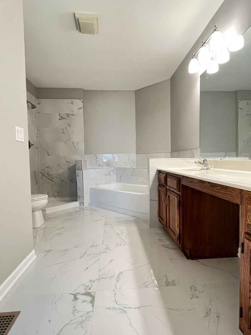 150 White Branch Court, Schaumburg, IL 60194