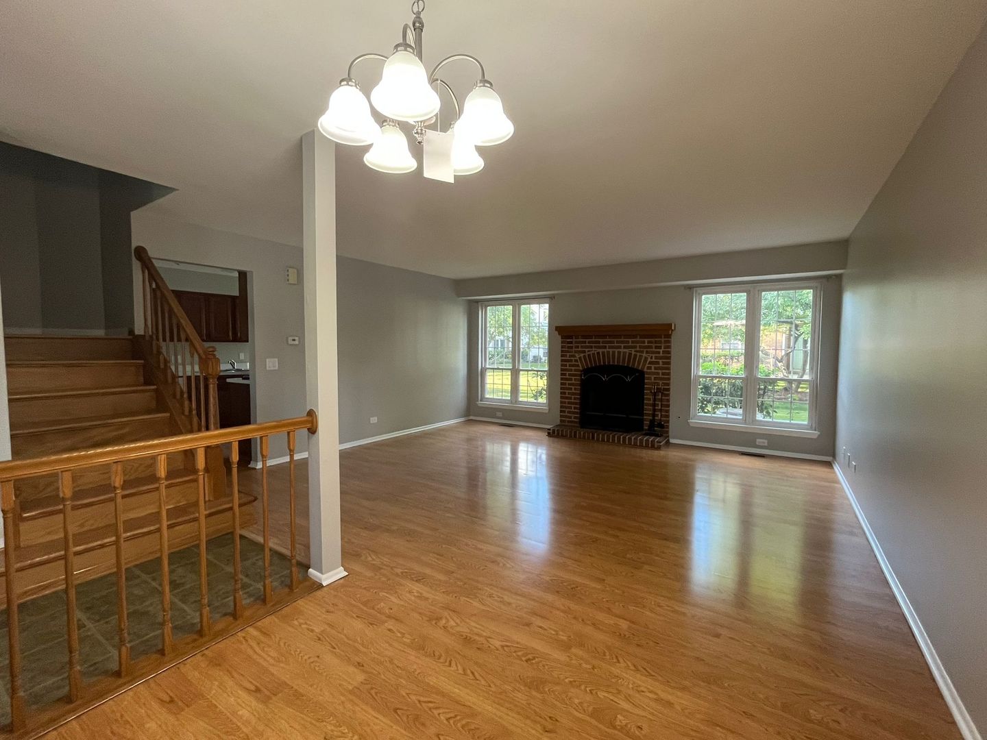 150 White Branch Court, Schaumburg, IL 60194