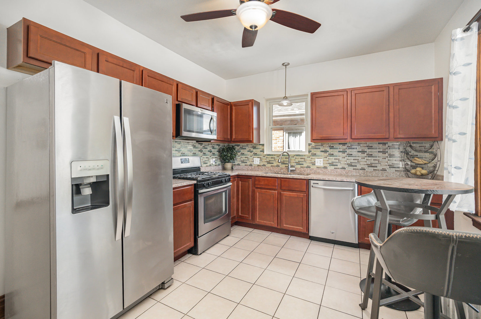 2343 Gunderson Avenue, Berwyn, IL 60402